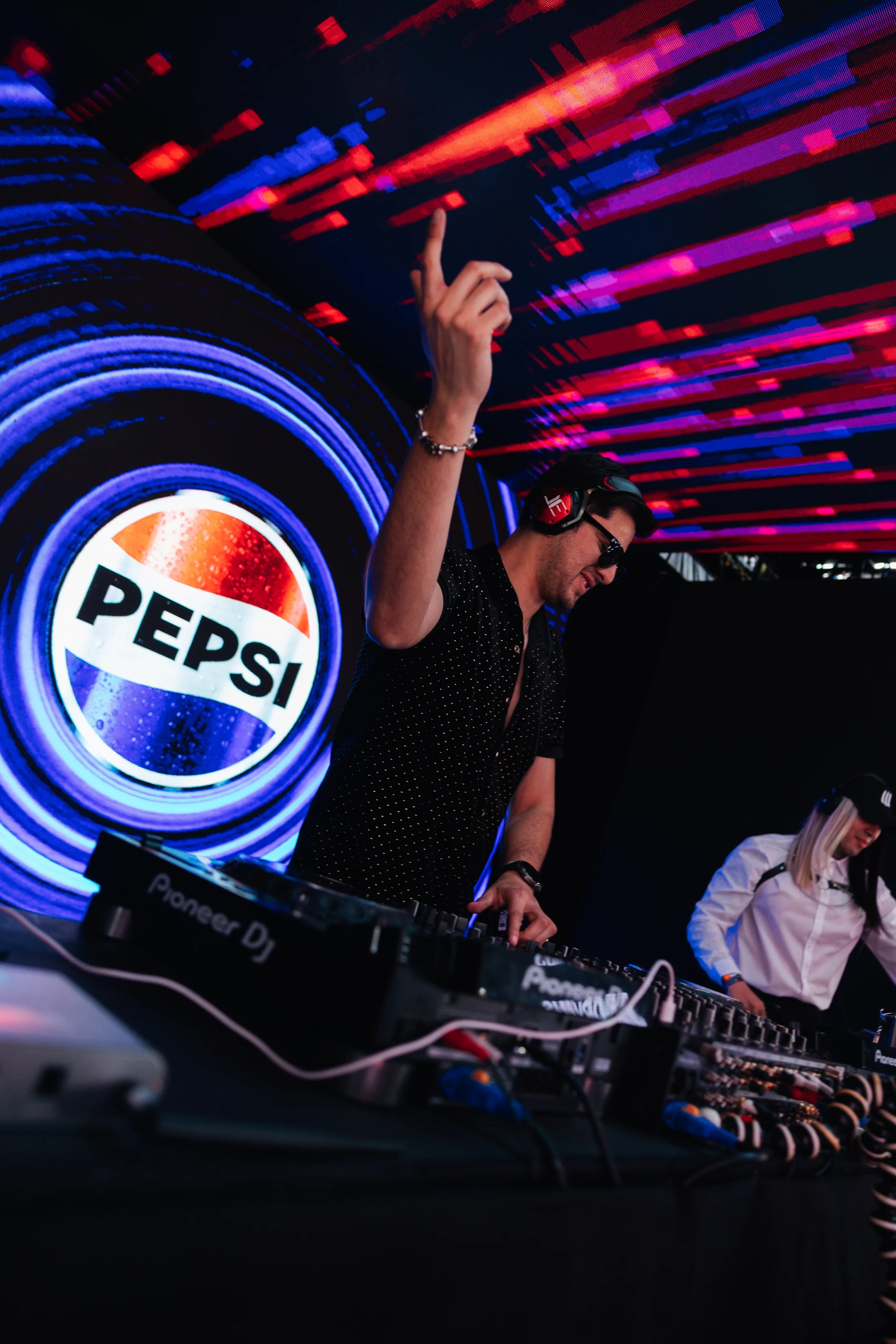 Jorge Escalante at EDC Mexico 2025, photographed by Ludovic Delot