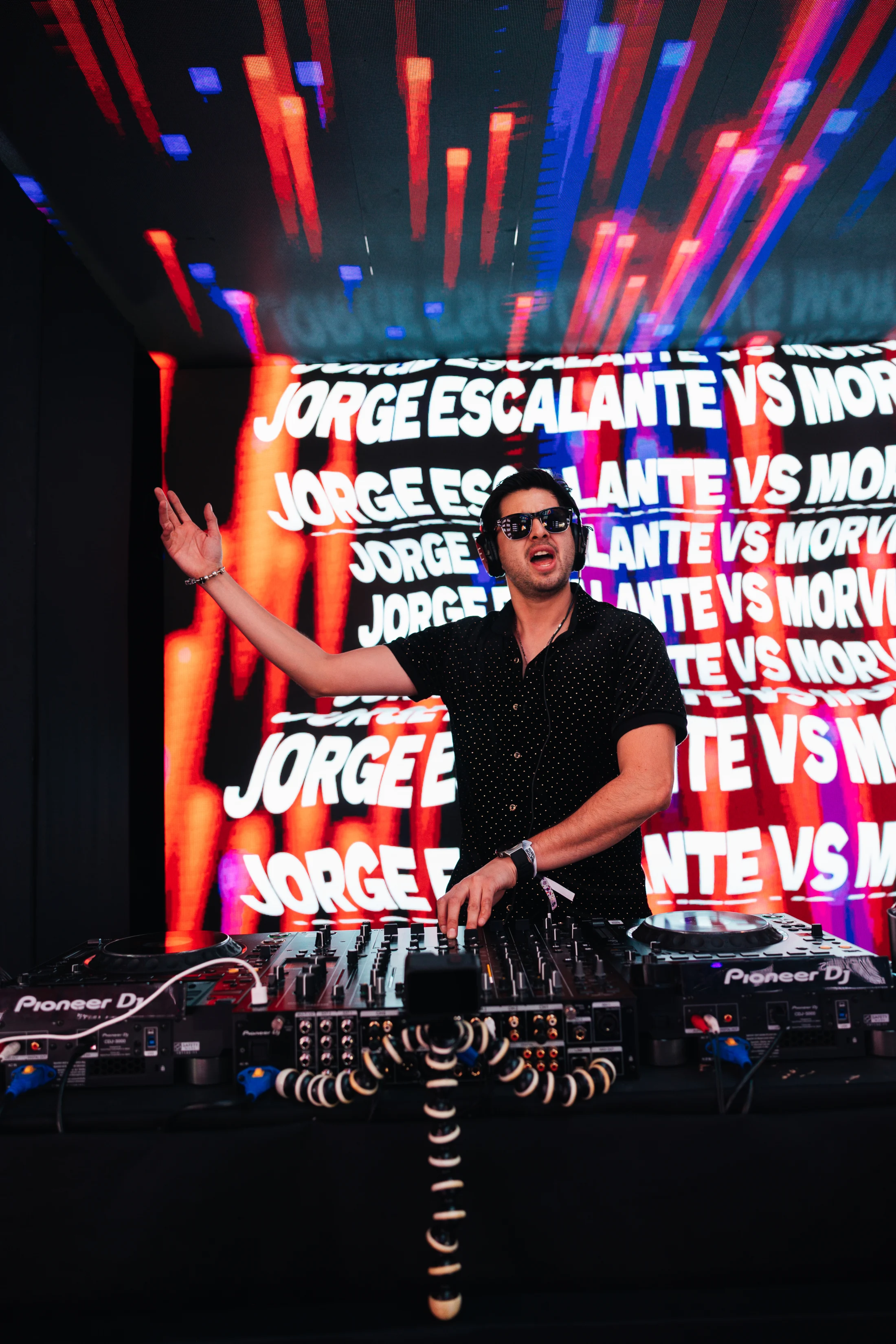 Jorge Escalante at EDC Mexico 2025, photographed by Ludovic Delot