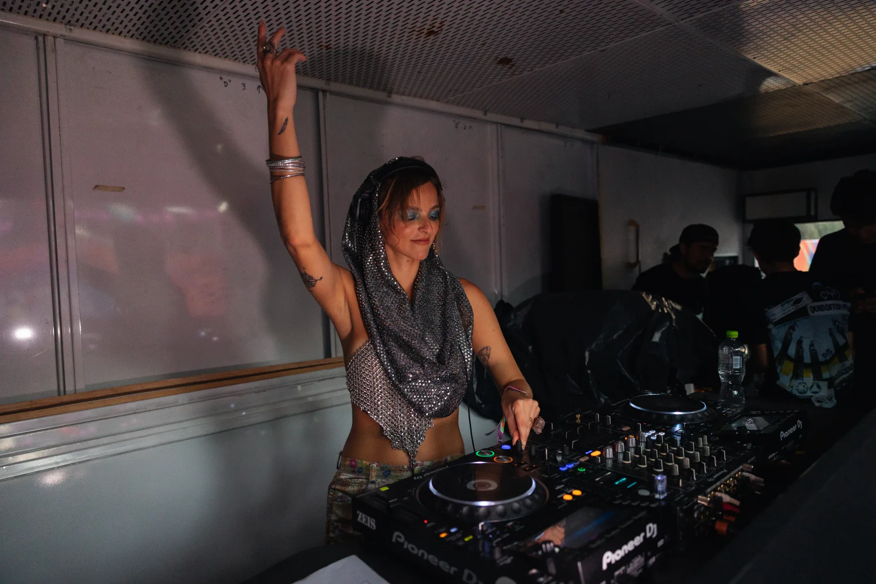 Rebecca Lasmar at EDC Mexico 2025, photographed by Ludovic Delot