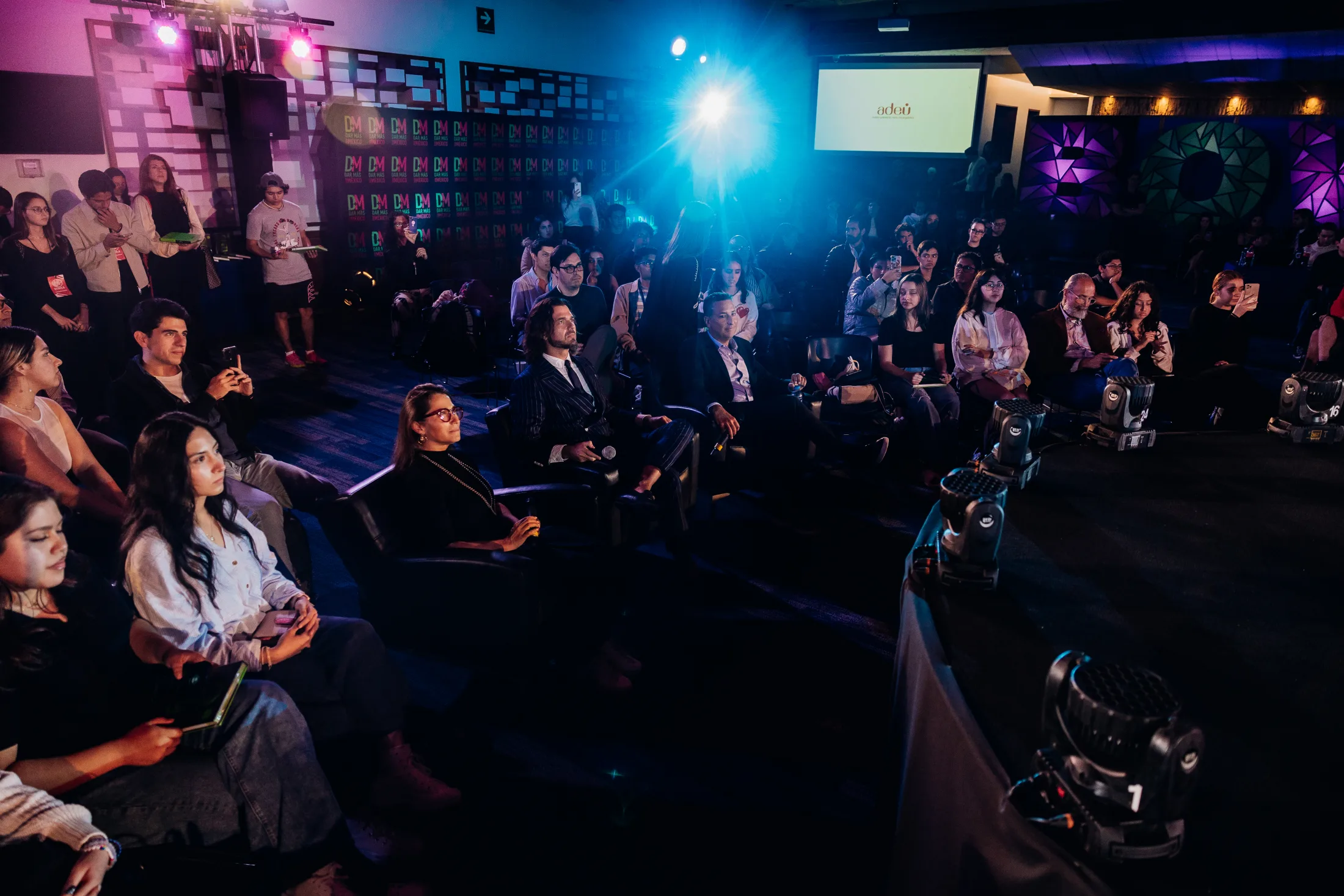 El Tanque · Live at BOWLS 2024, photographed by Ludovic Delot
