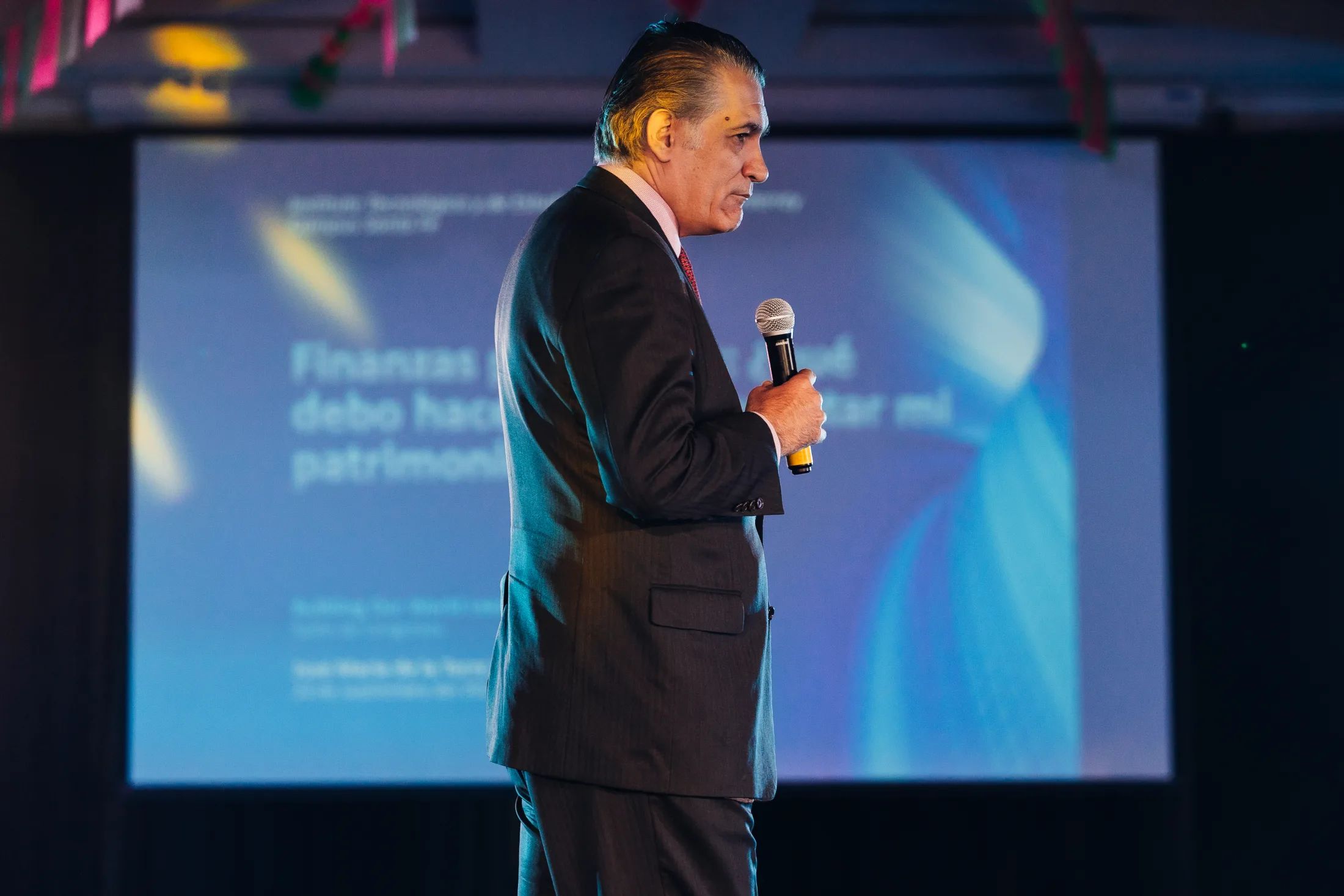 JMTV · Personal finance at BOWLS 2024, photographed by Ludovic Delot