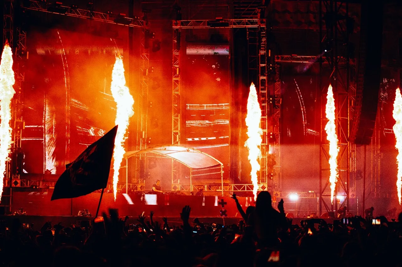 EDC Mexico 2023 · live event photograph, photographed by Ludovic Delot