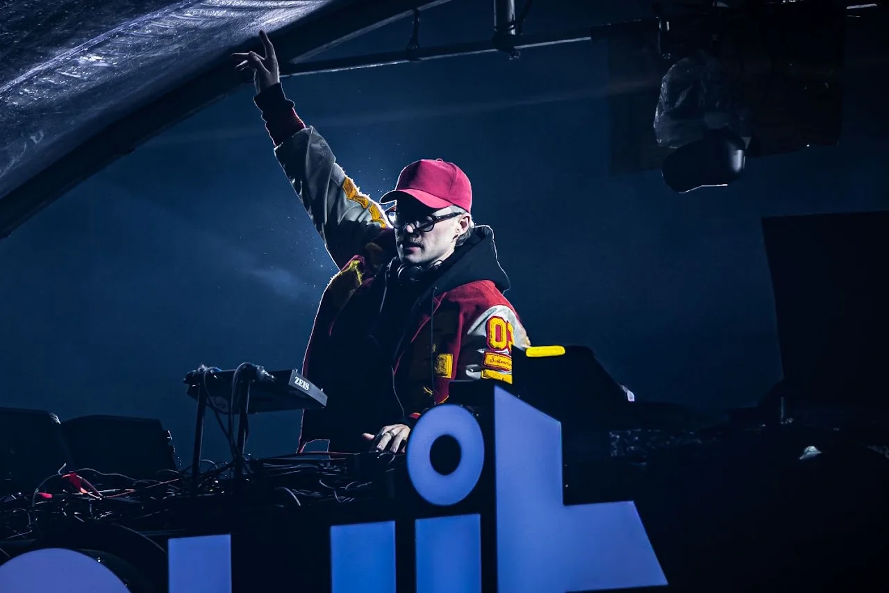 Dom Dolla performing at EDC Mexico · 2024, photographed by Ludovic Delot