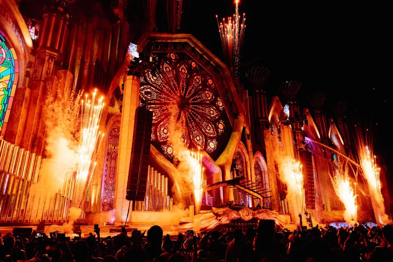 EDC Mexico 2024 · live event photograph, photographed by Ludovic Delot