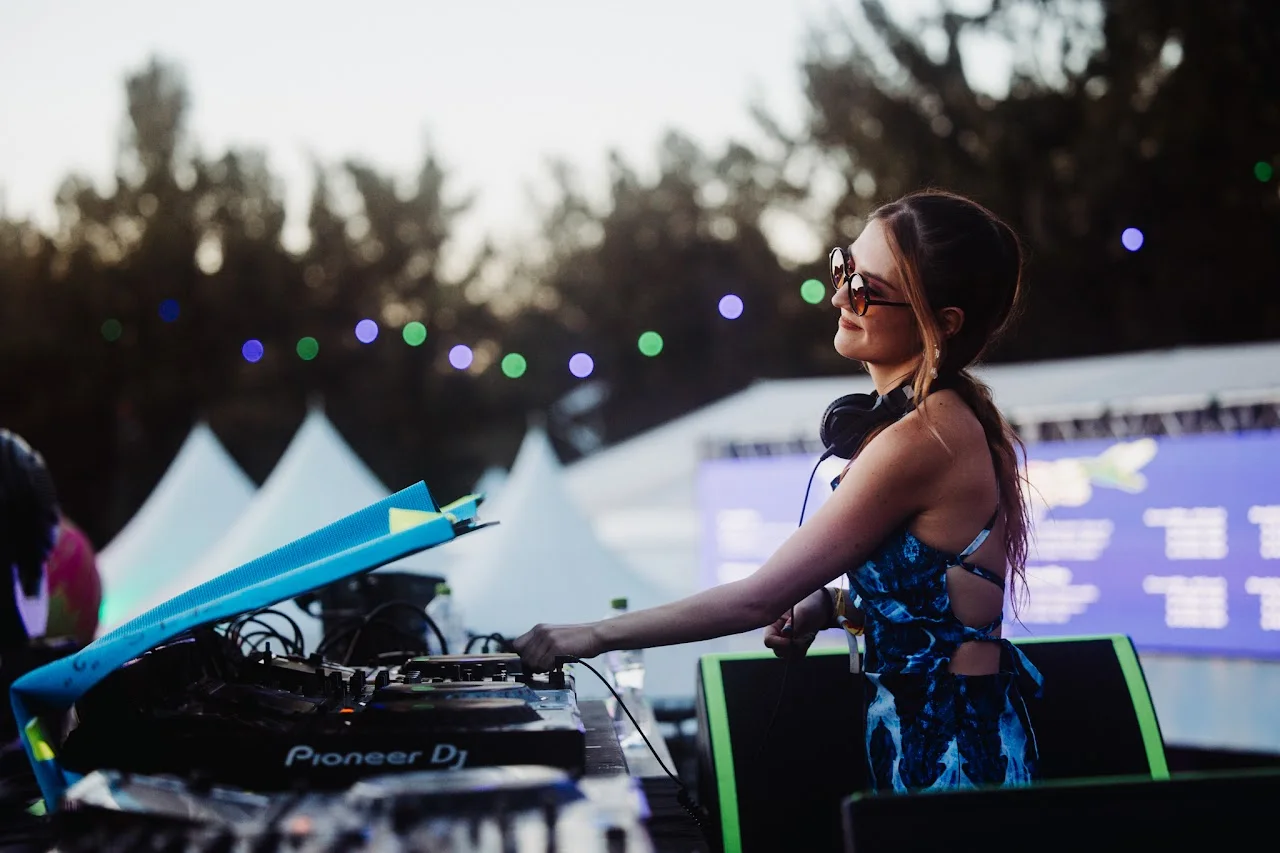 Nat Cantu performing at EDC Mexico · 2024, photographed by Ludovic Delot