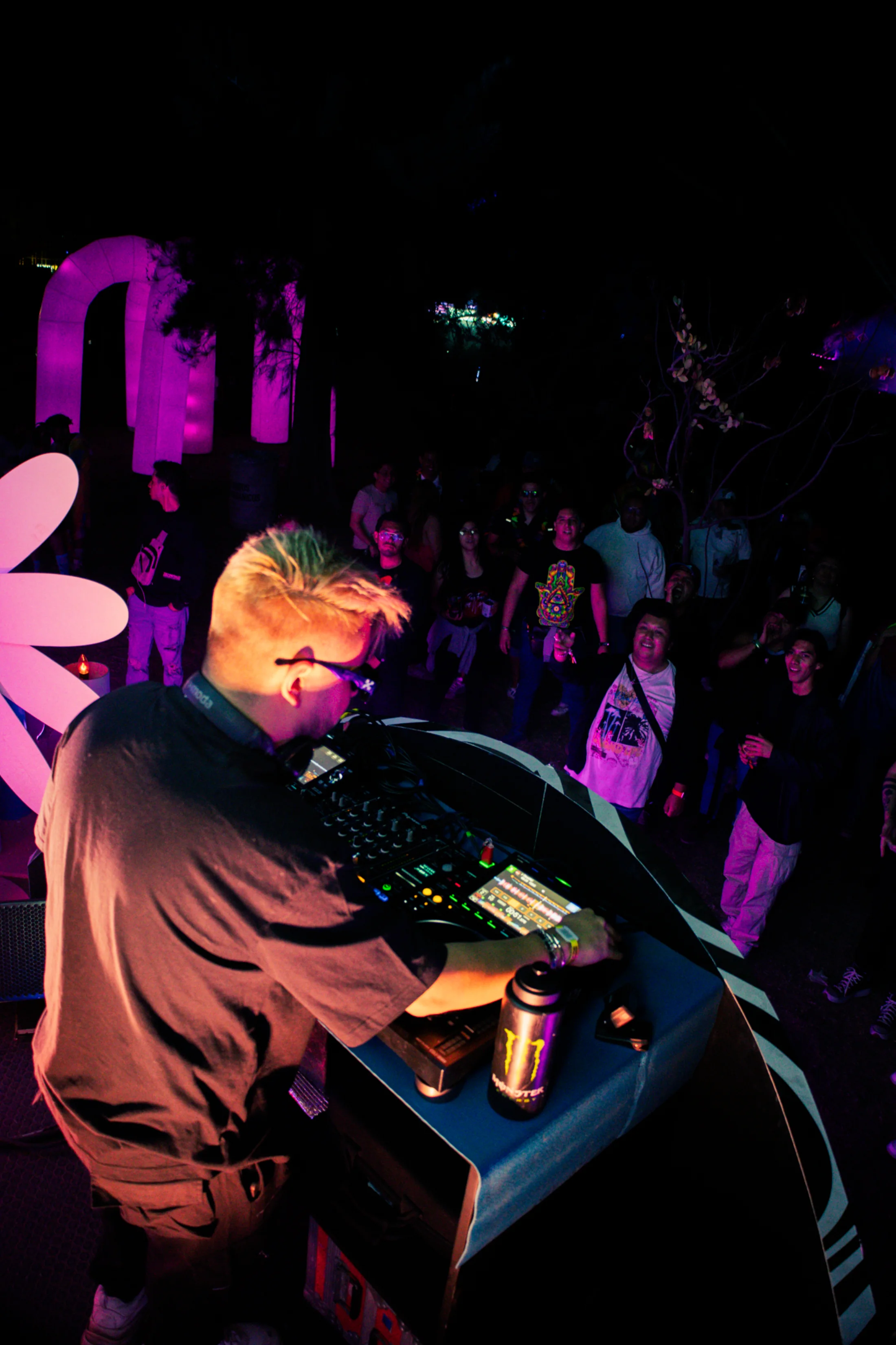 Detail of the DJ equipment during OLSE’s set.