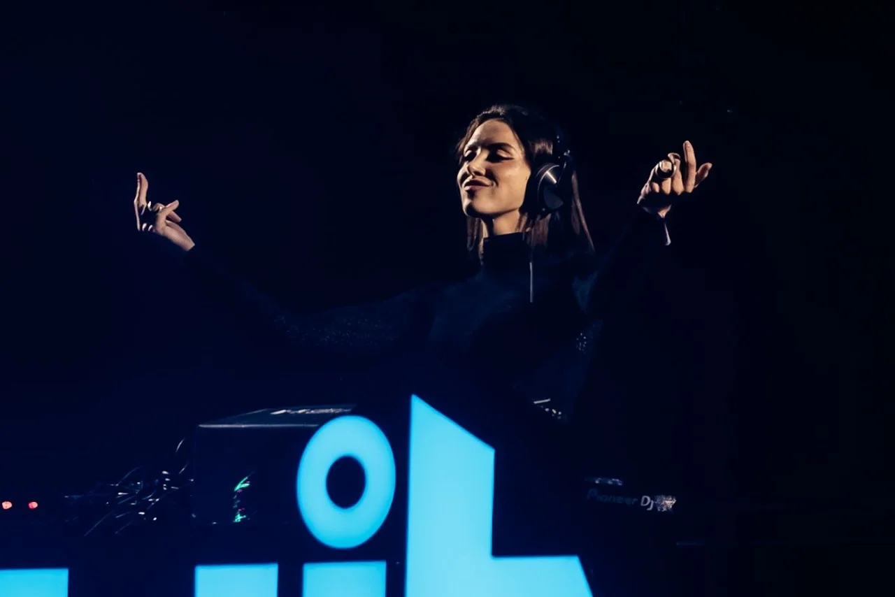 Sara Landry at EDC Mexico 2024, photographed by Ludovic Delot