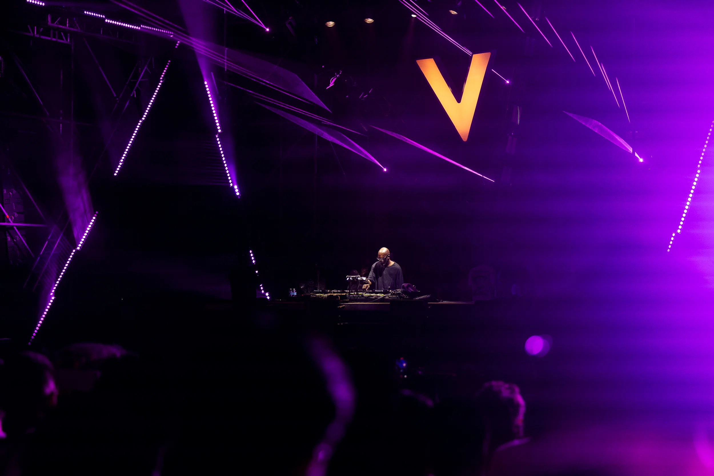 Black Coffee performing at Vaivén 2024 in Mexico, photographed by Ludovic Delot · frame 2