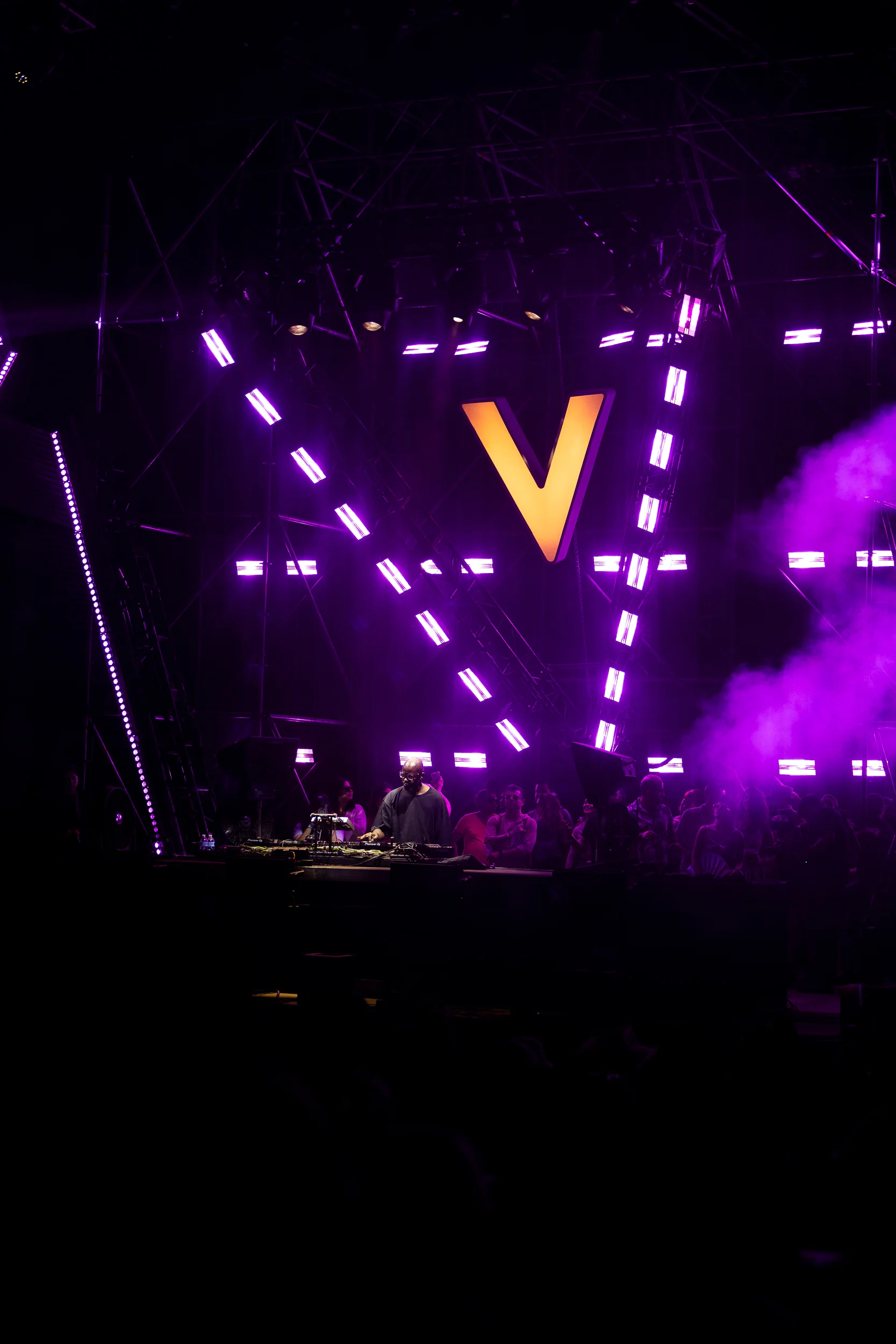 Black Coffee performing at Vaivén 2024 in Mexico, photographed by Ludovic Delot · frame 6