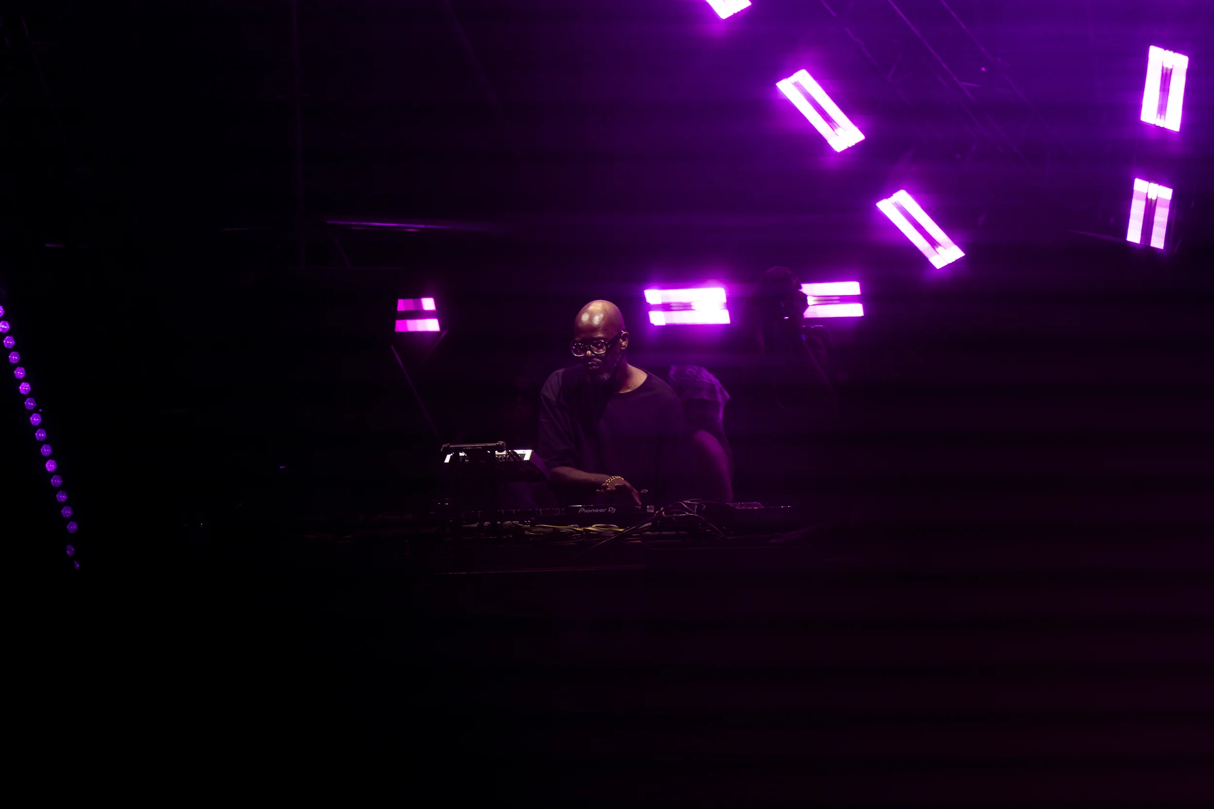 Black Coffee performing at Vaivén 2024 in Mexico, photographed by Ludovic Delot · frame 9
