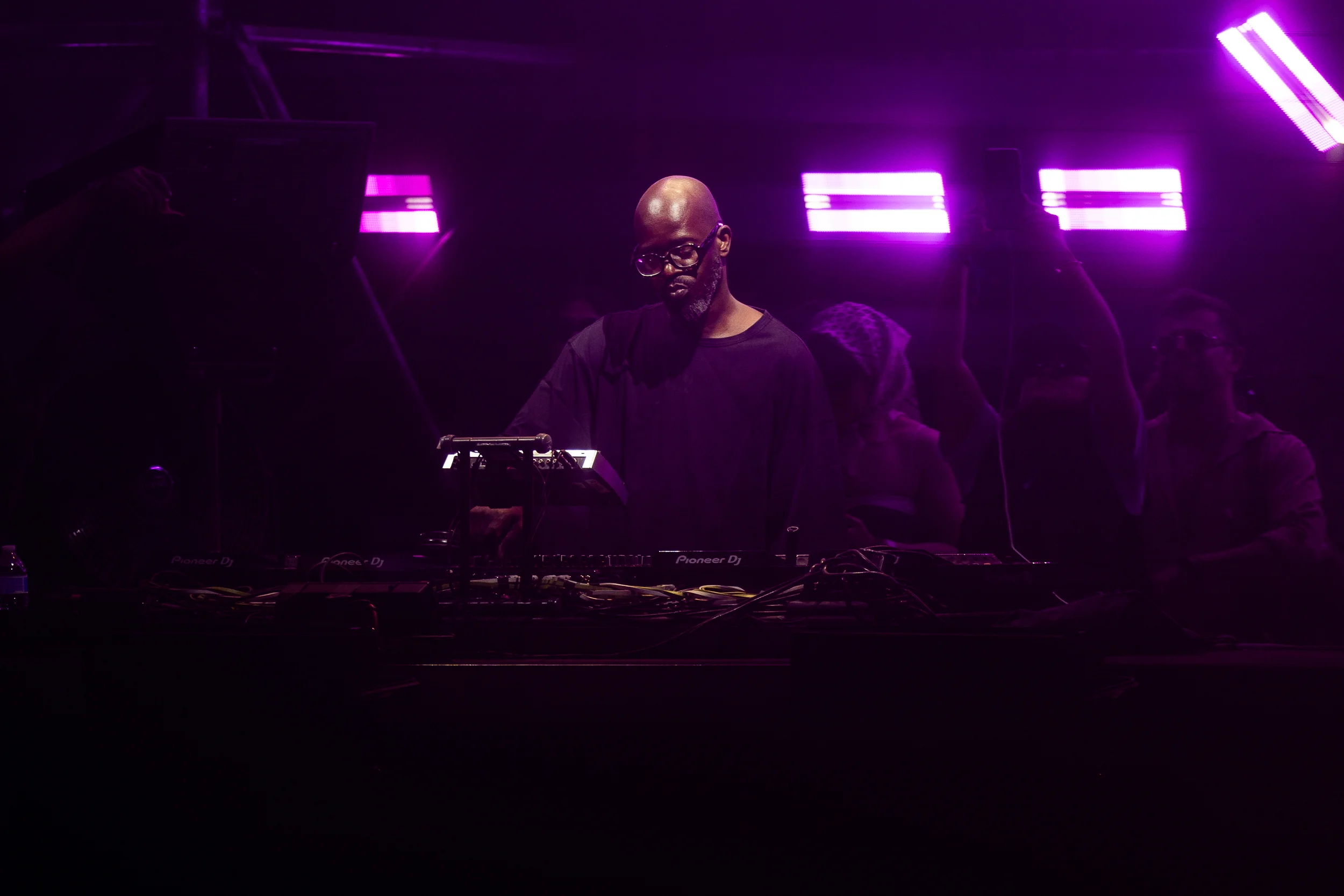 Black Coffee performing at Vaivén 2024 in Mexico, photographed by Ludovic Delot · frame 10