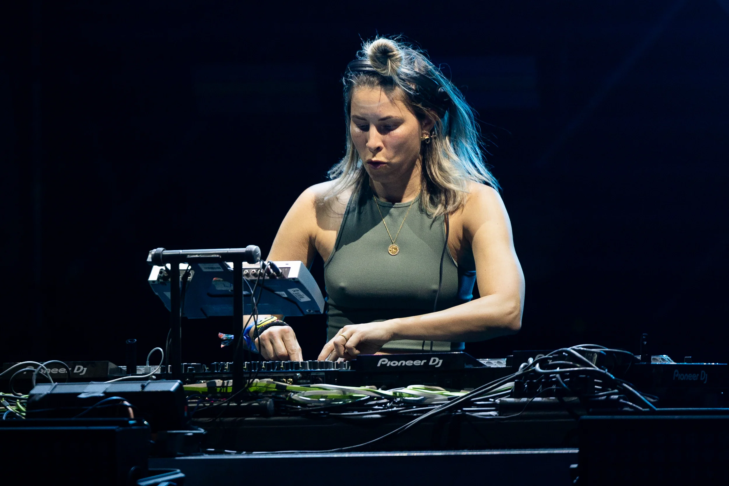 BLOND:ISH performing at Vaivén 2024 in Mexico, photographed by Ludovic Delot · frame 24