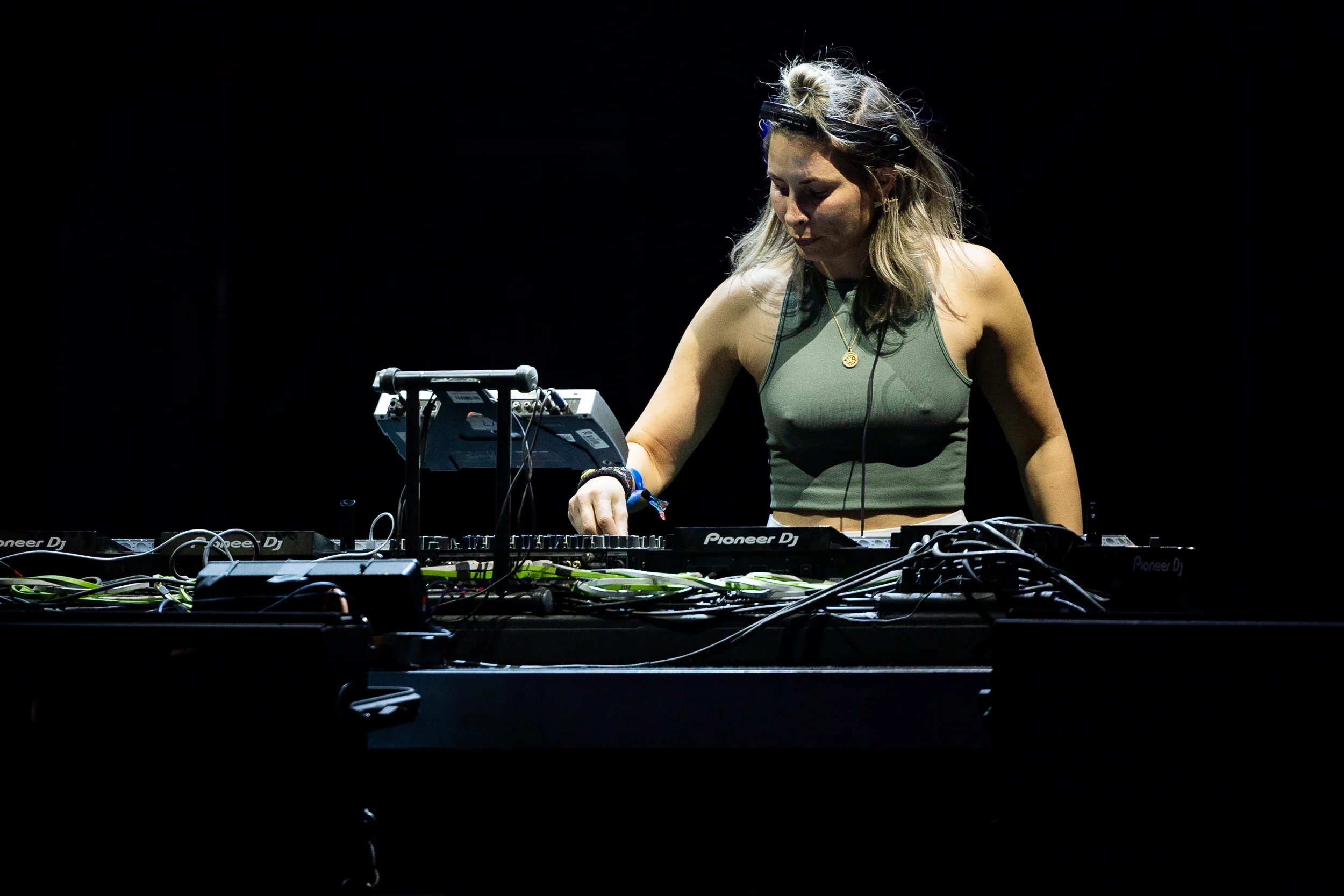 BLOND:ISH performing at Vaivén 2024 in Mexico, photographed by Ludovic Delot · frame 28