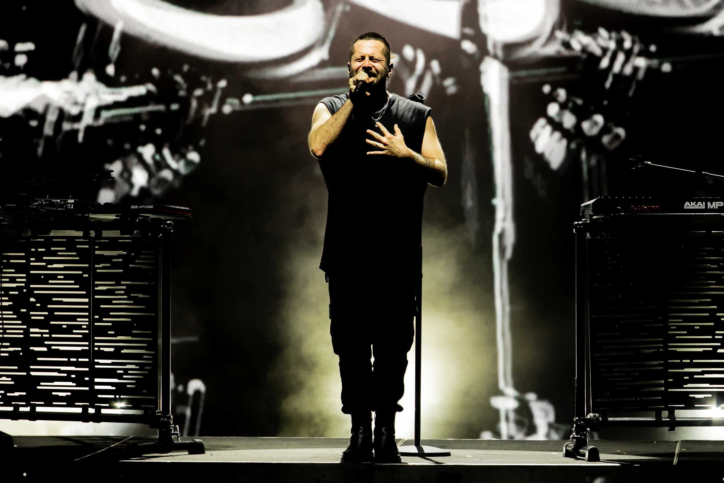 Elderbrook performing at Vaivén 2024 in Mexico, photographed by Ludovic Delot · frame 71