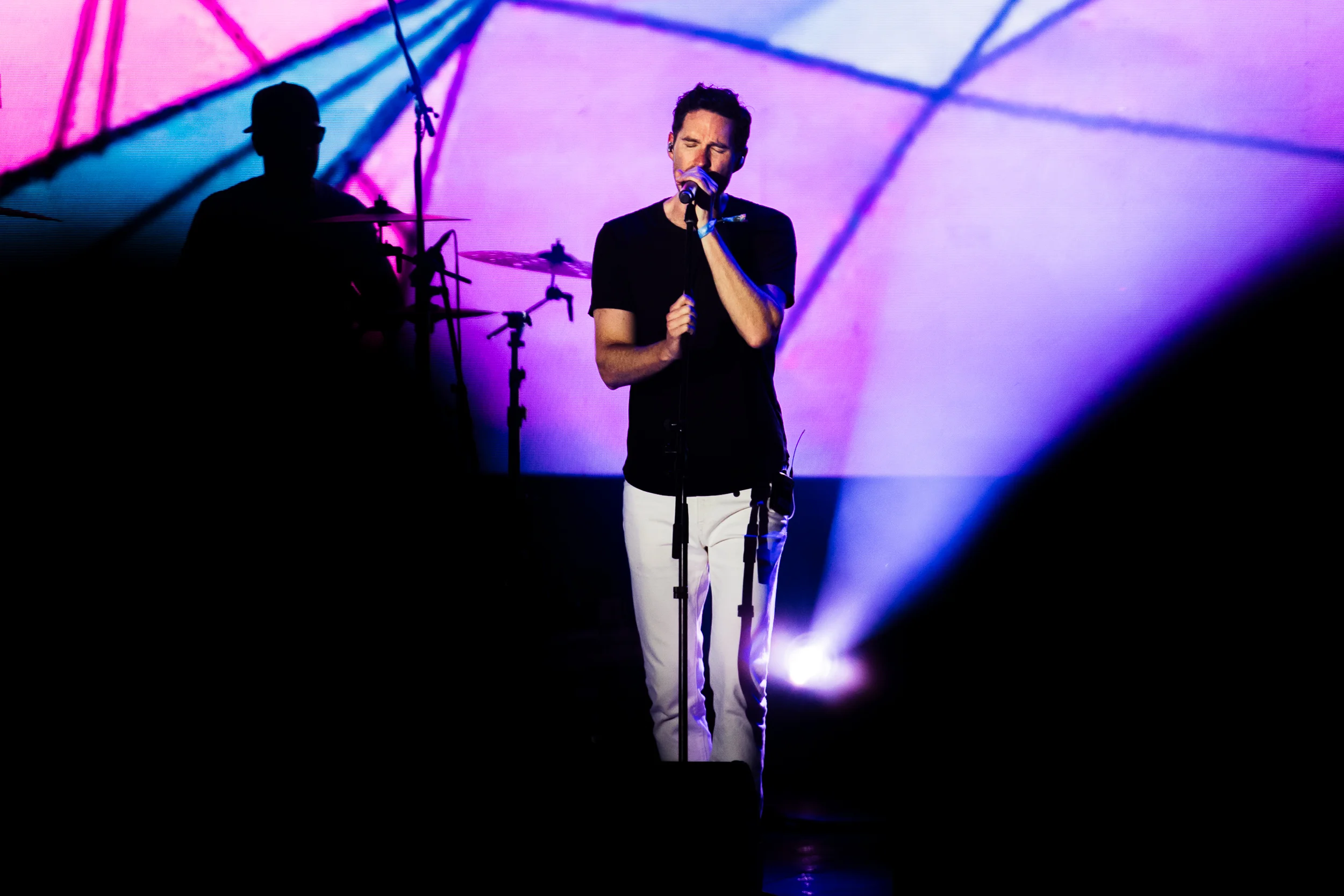 Capital Cities performing at Vaivén 2024 in Mexico, photographed by Ludovic Delot · frame 85