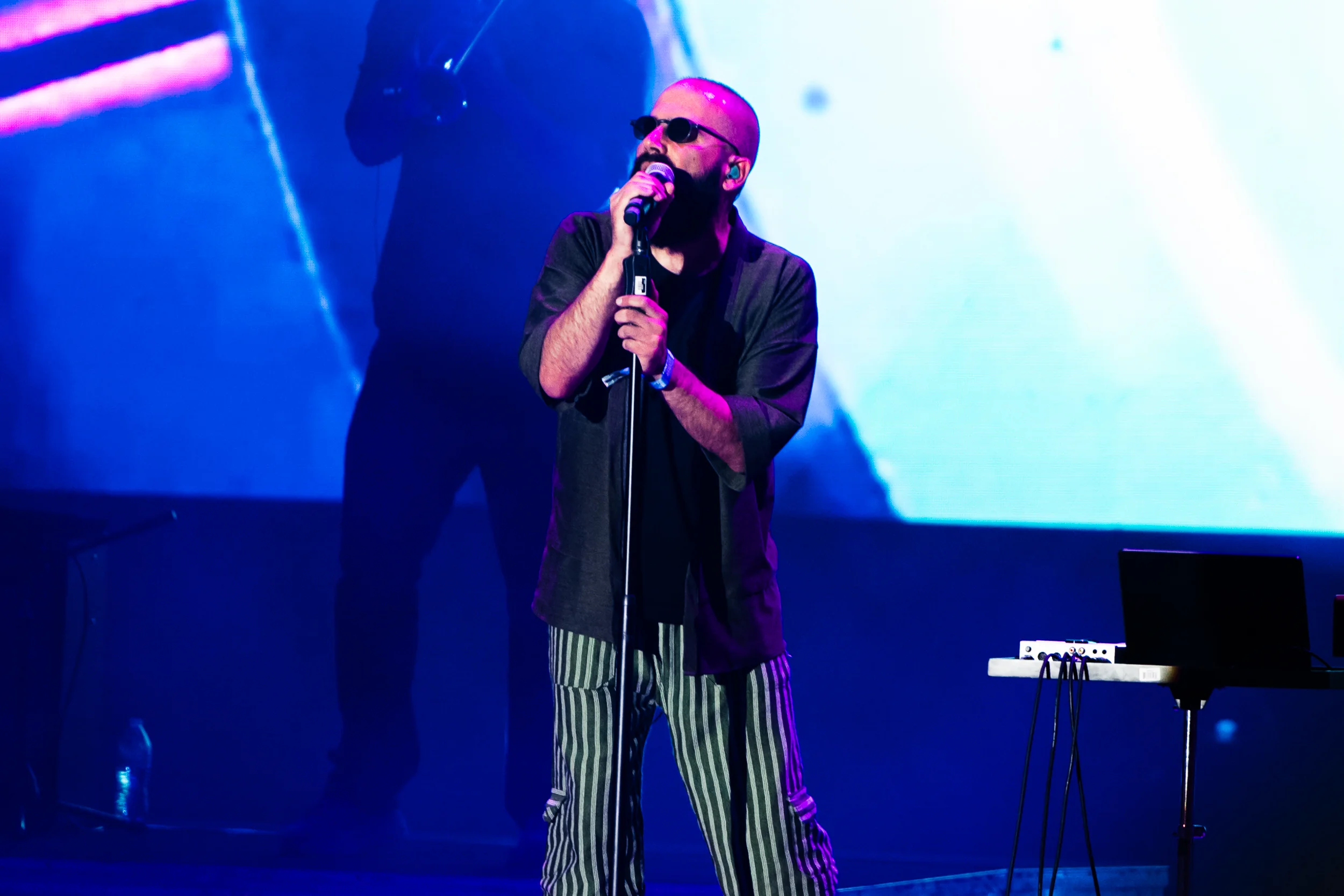 Capital Cities performing at Vaivén 2024 in Mexico, photographed by Ludovic Delot · frame 92