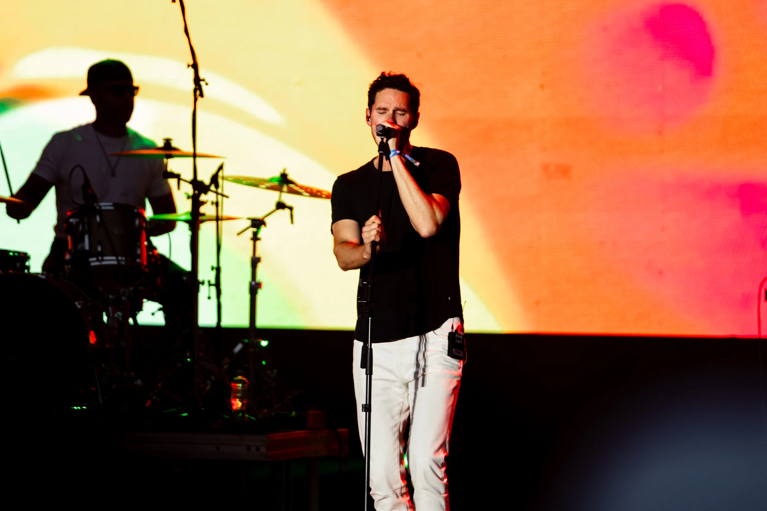 Capital Cities performing at Vaivén 2024 in Mexico, photographed by Ludovic Delot · frame 103
