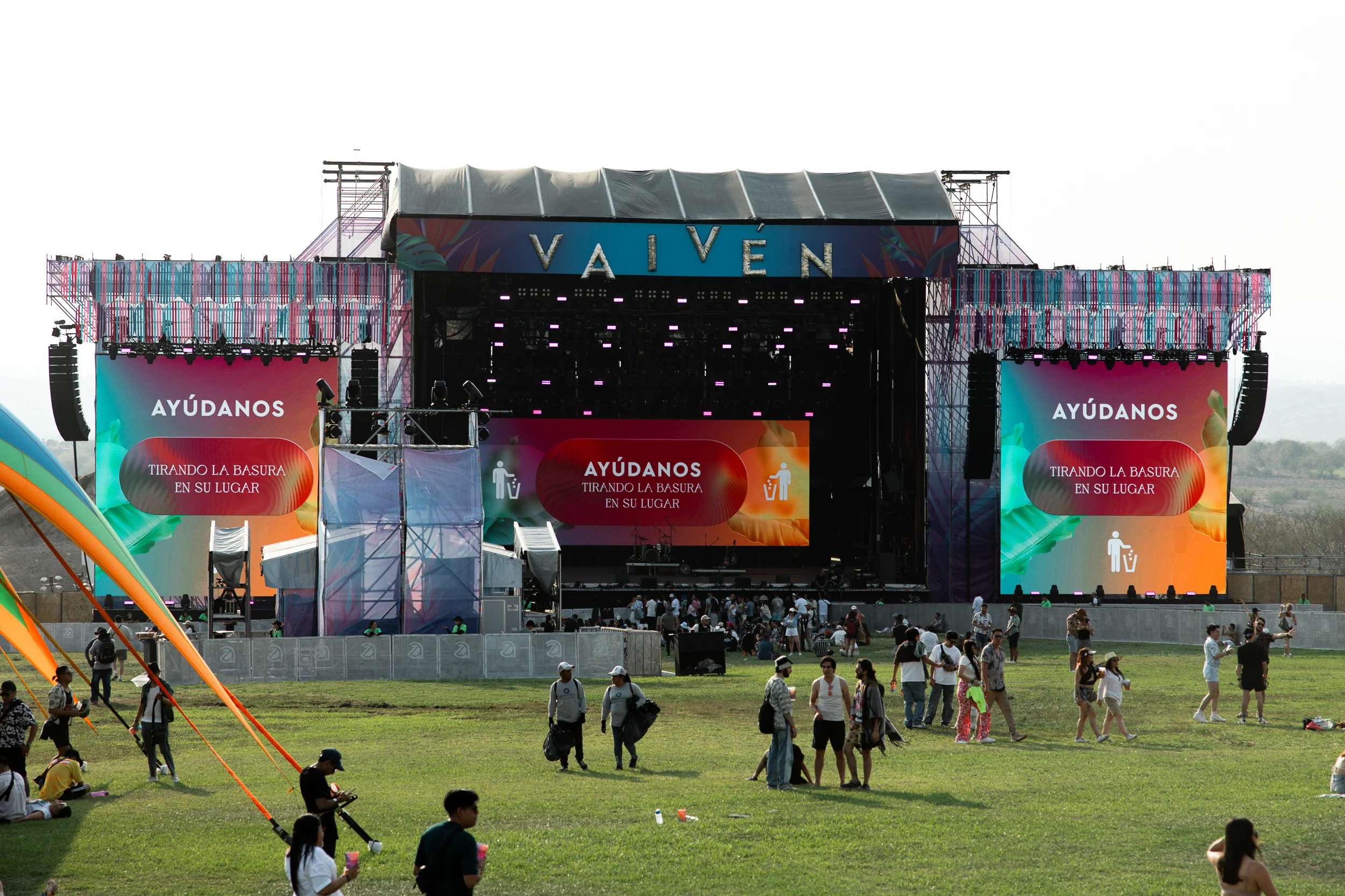 Vaivén 2024 festival atmosphere in Mexico, photographed by Ludovic Delot · frame 5