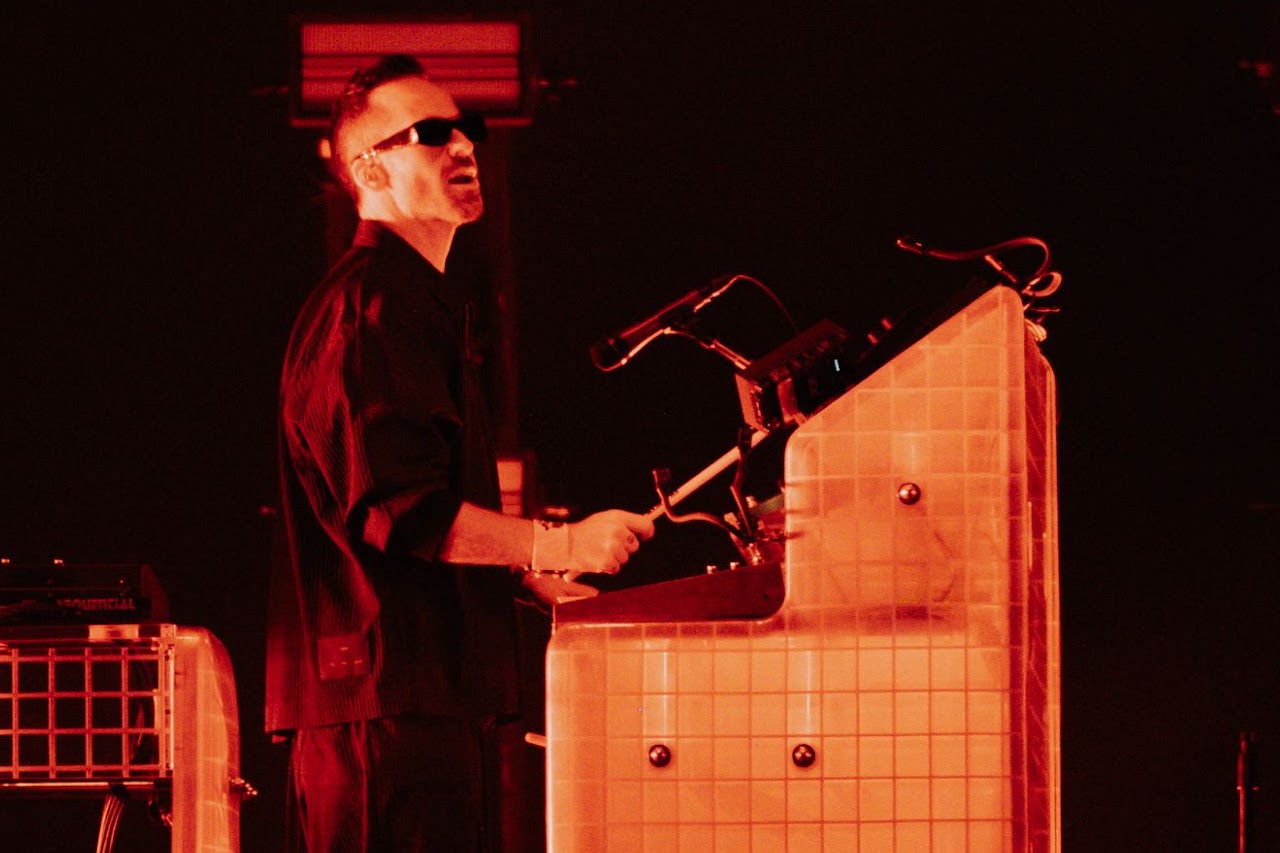 RÜFÜS DU SOL performing at Palacio de los Deportes in Mexico City, photographed by Ludovic Delot